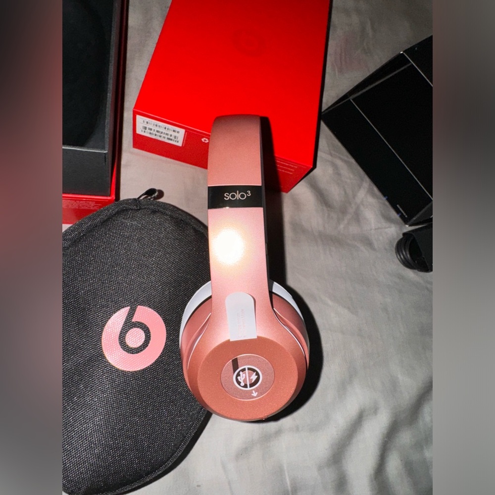 Beats Wireless Solo3 (Rose Gold)